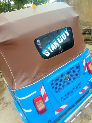 Bajaj RE 2025 Blue