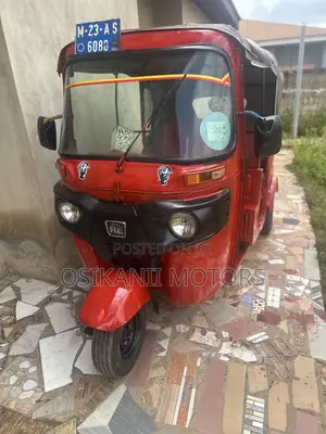 Bajaj RE 2023 Red