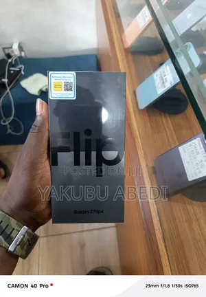 New Samsung Galaxy Z Flip4 512 GB Black