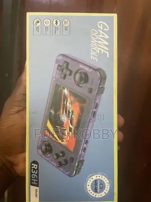 R36s Retro Handheld Console