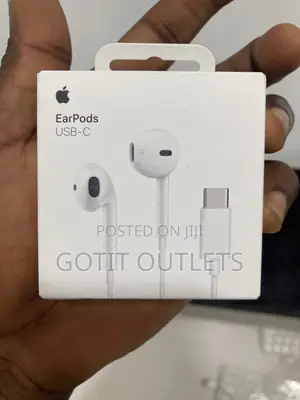 Apple Earpods With USB-C Connector