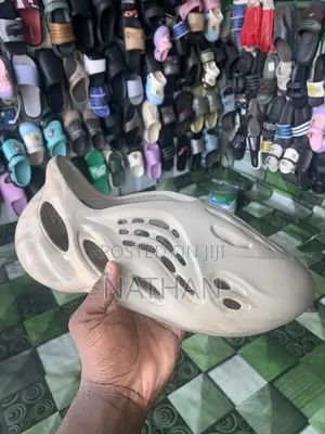 Adidas Yezzy Foam Runner