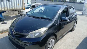 Toyota Vitz 2012 Black