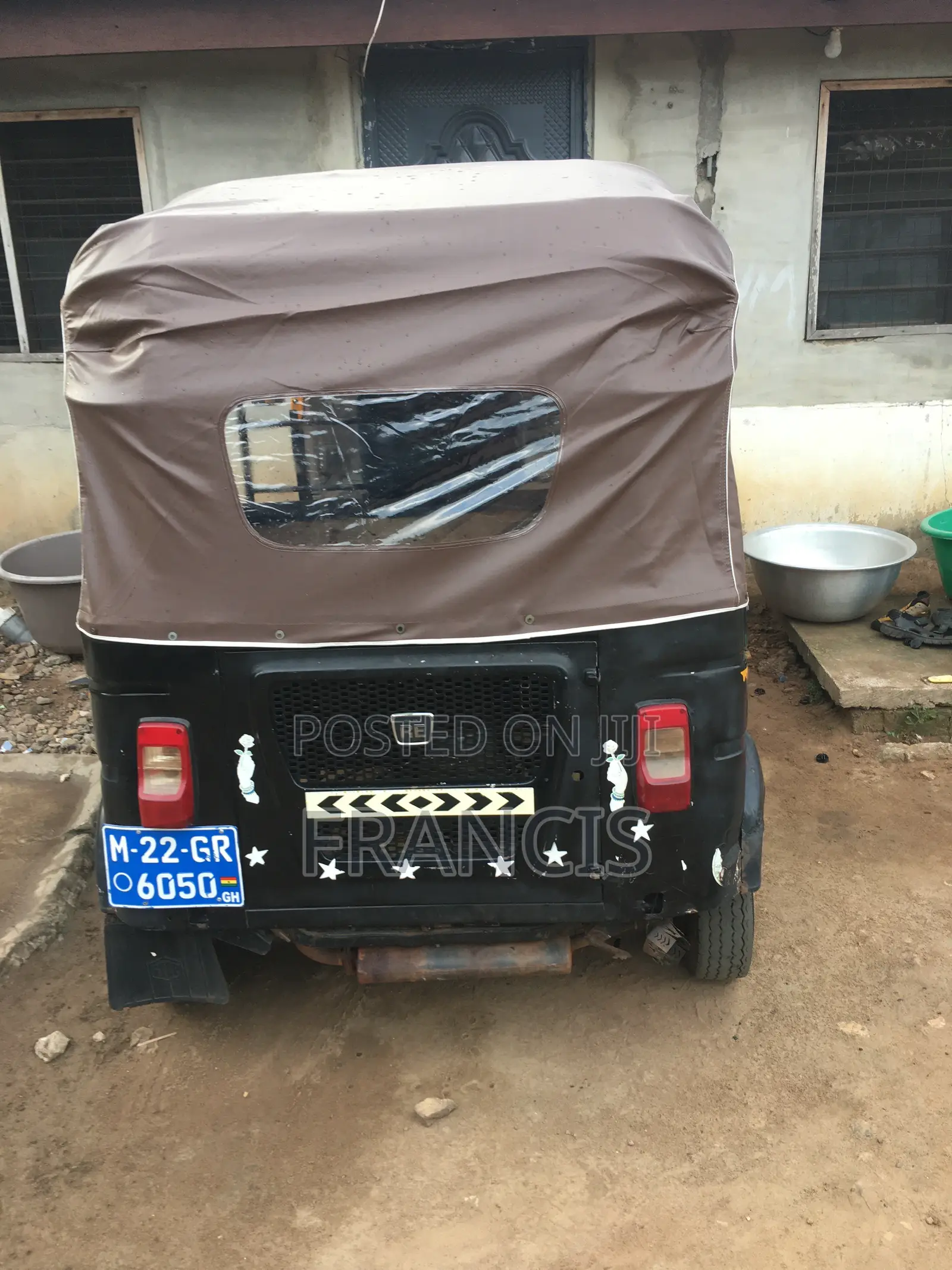 Bajaj RE 2022 Black