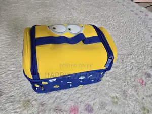 Minions X Smiggle Co-Branded Insulated Lunch Bag