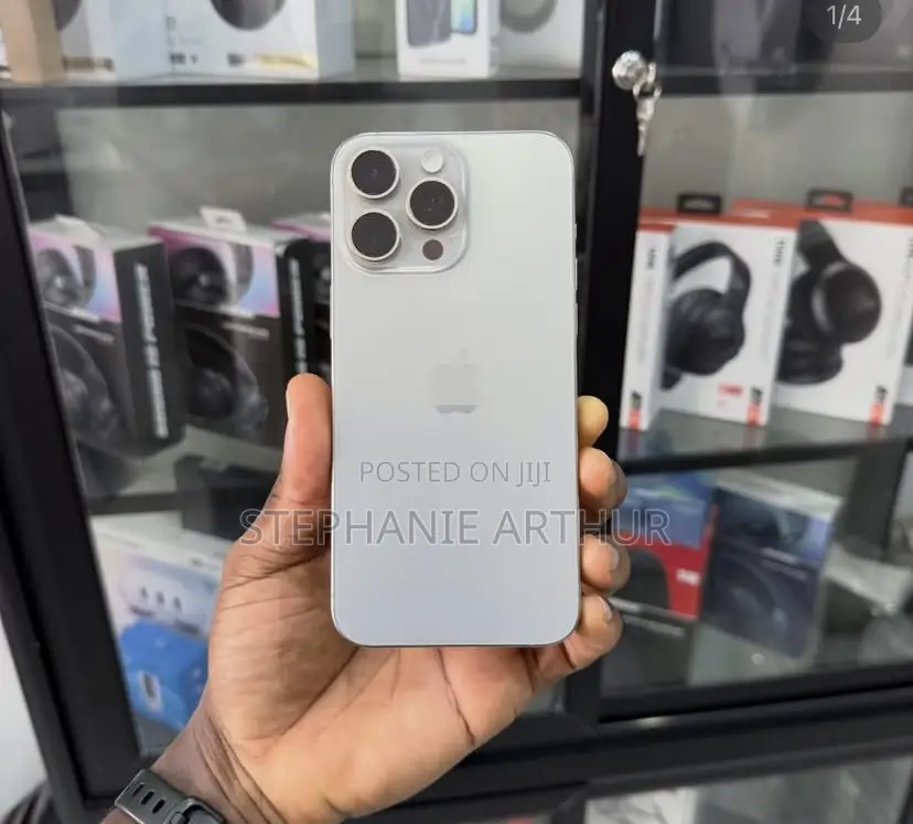 Apple iPhone 15 Pro Max 256 GB White