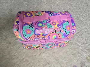 Smiggle Spring Garden Bunny Themed Lunch Bag
