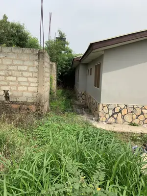14bdrm Villa in New Legon for sale
