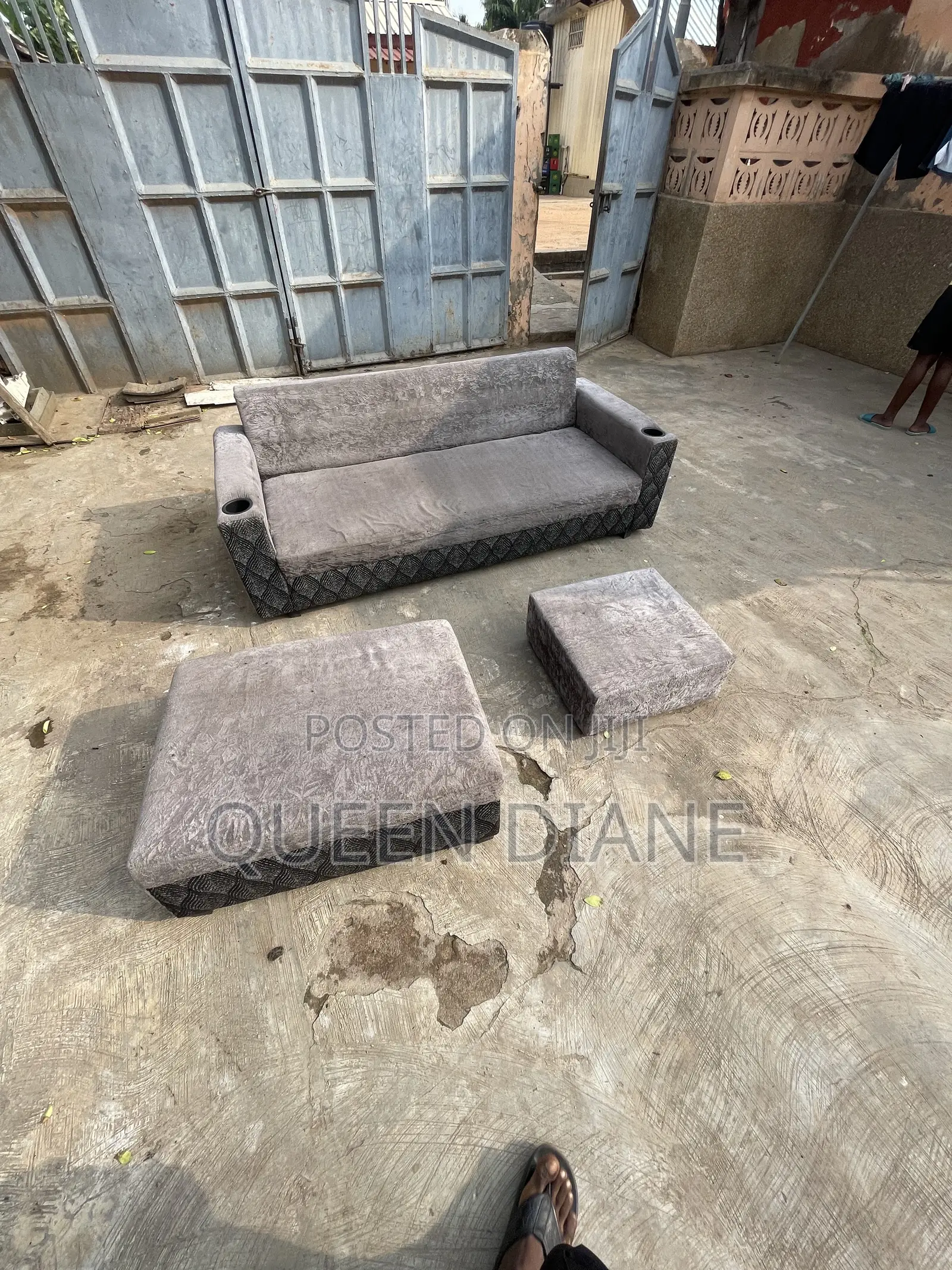 Full Set Sofa