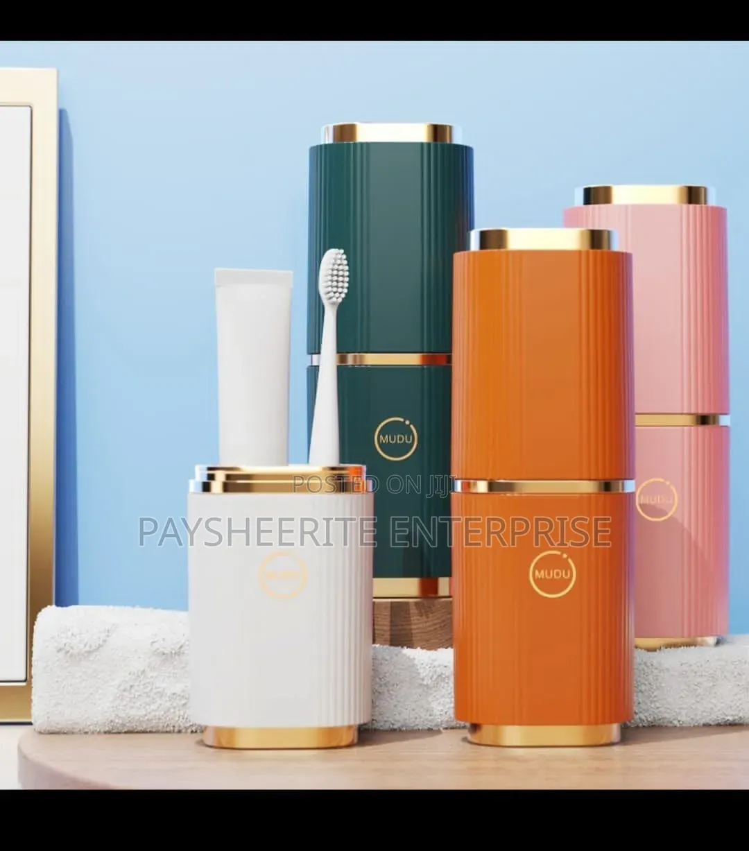 Portable Toothbrush and Toothpaste Holder 33gh