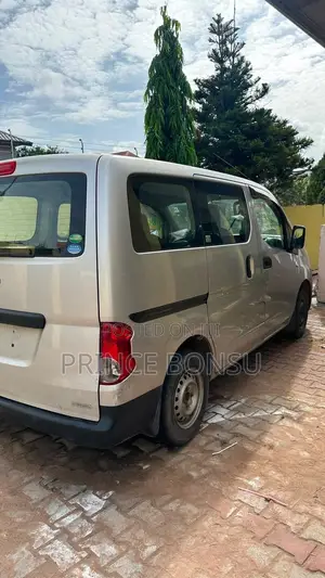 Nissan NV200 2016 Silver