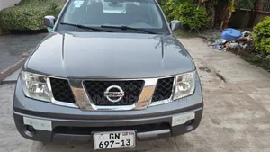 Nissan Navara 2011 Gray