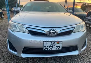Toyota Camry 2014 Silver