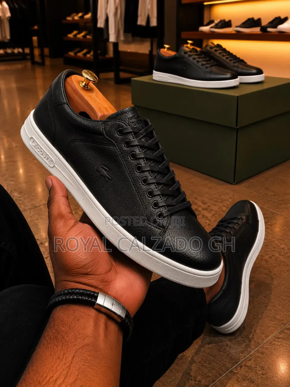 Quality Shoes Smocks