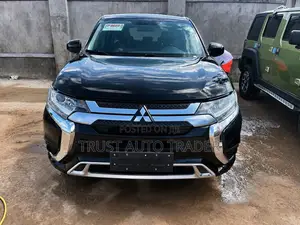 Mitsubishi Outlander 2022 Black