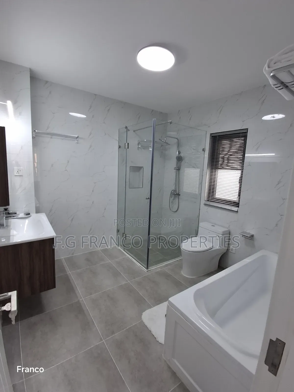 Furnished 4bdrm House in Kg,Franco Properties, Sakumono for sale