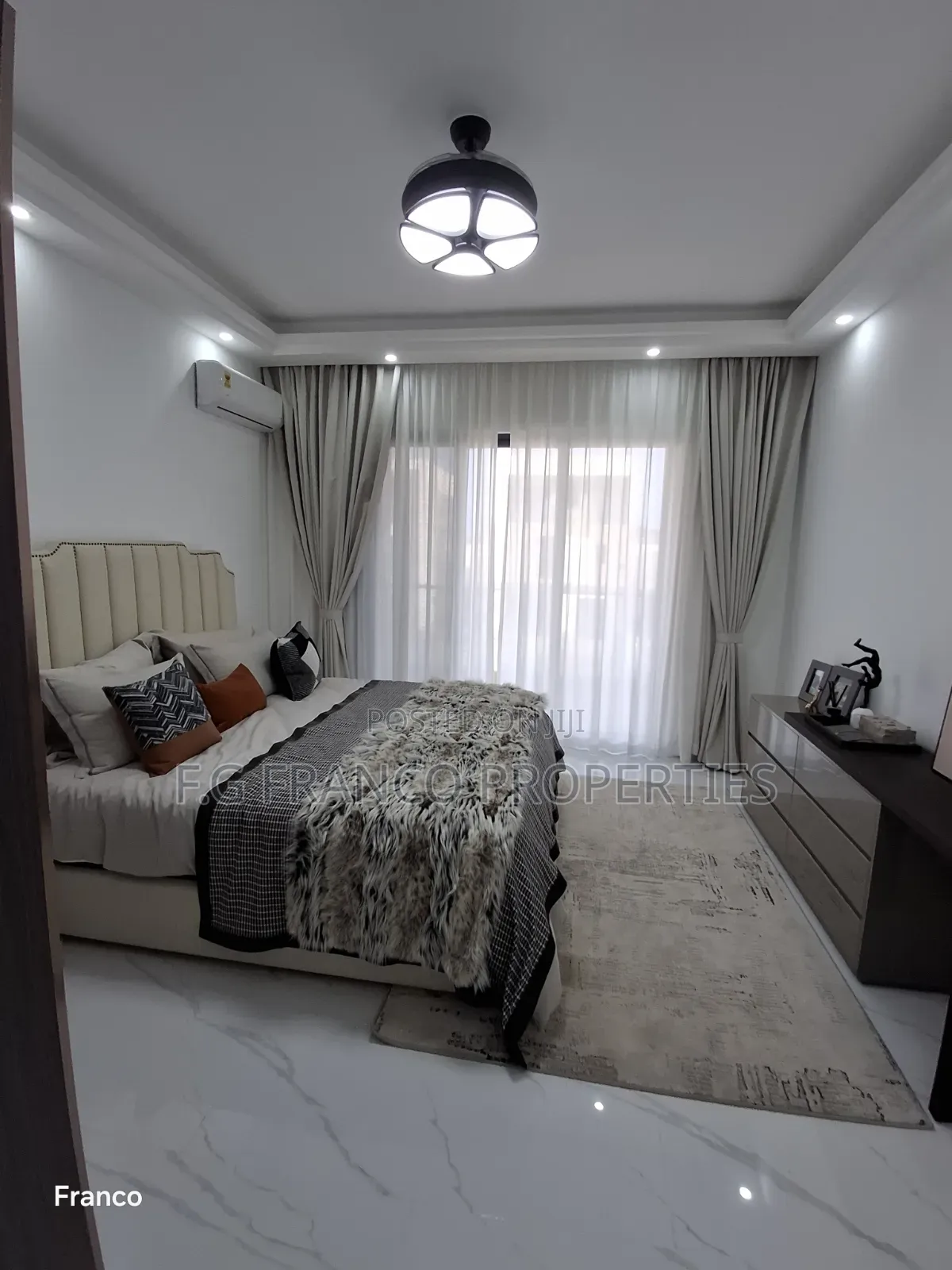 Furnished 4bdrm House in Kg,Franco Properties, Sakumono for sale