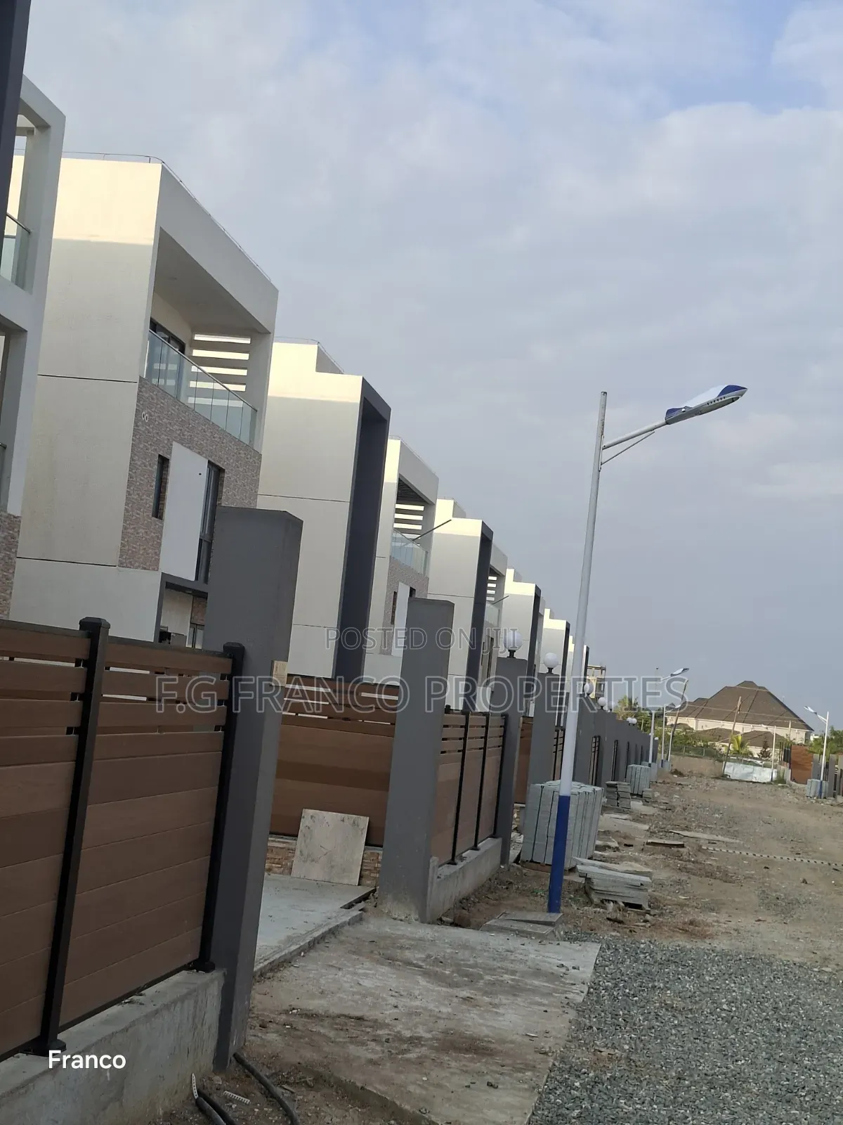 Furnished 4bdrm House in Kg,Franco Properties, Sakumono for sale