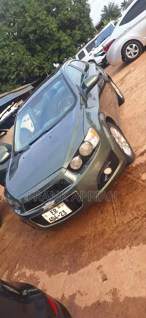 Chevrolet Sonic 2014 Green