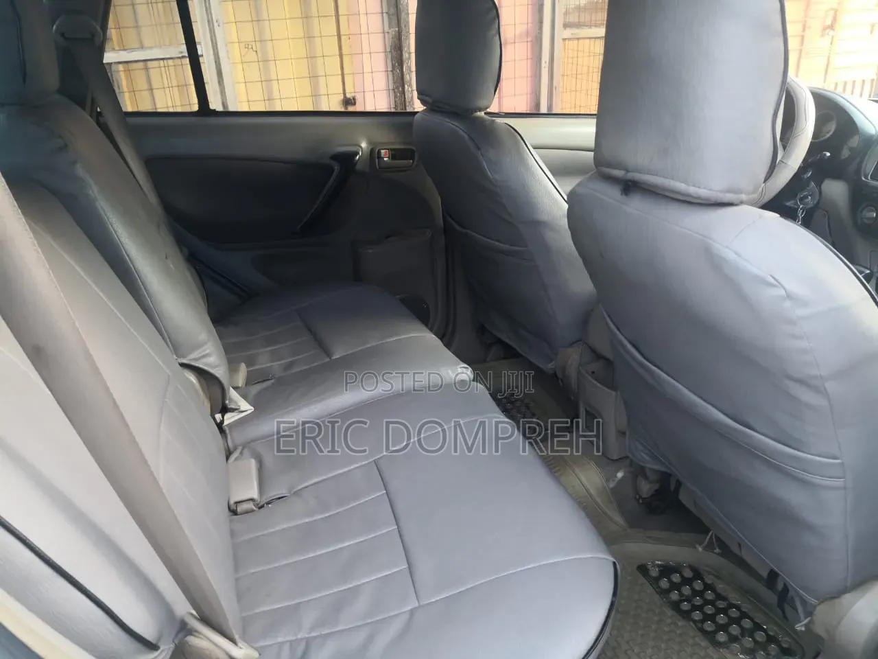 Toyota RAV4 2004 White