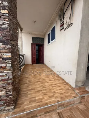 2bdrm Apartment in Kingzion Real, A-Lang for rent