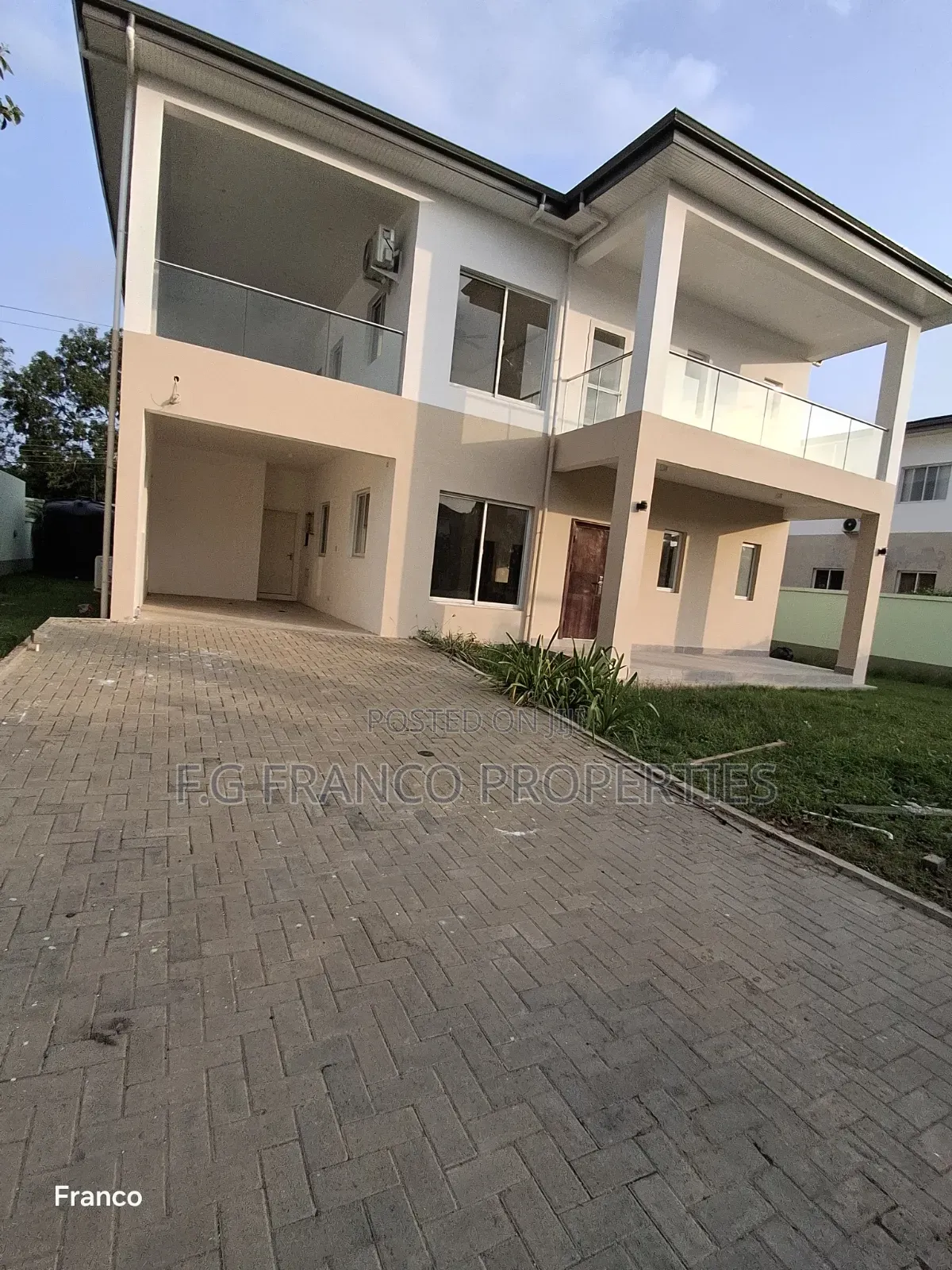 4bdrm House in Kg Franco Properties, Sakumono for sale