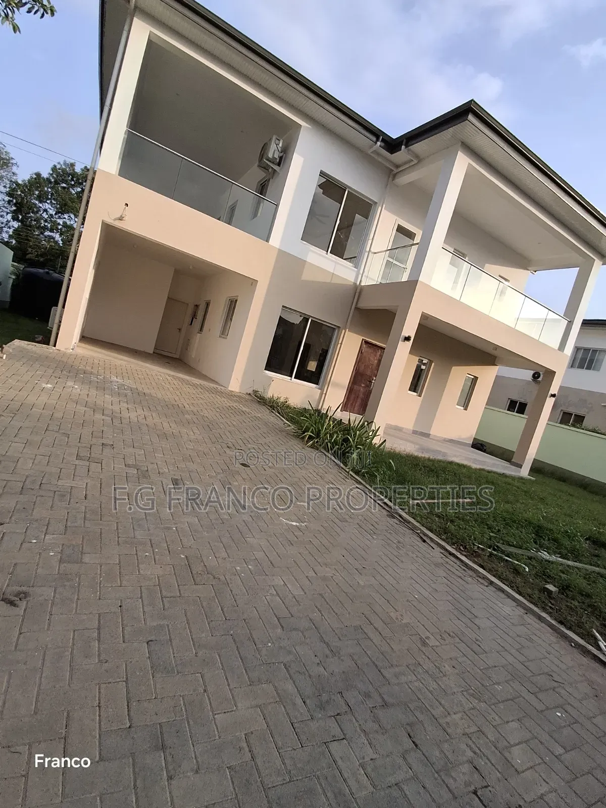 4bdrm House in Kg Franco Properties, Sakumono for sale