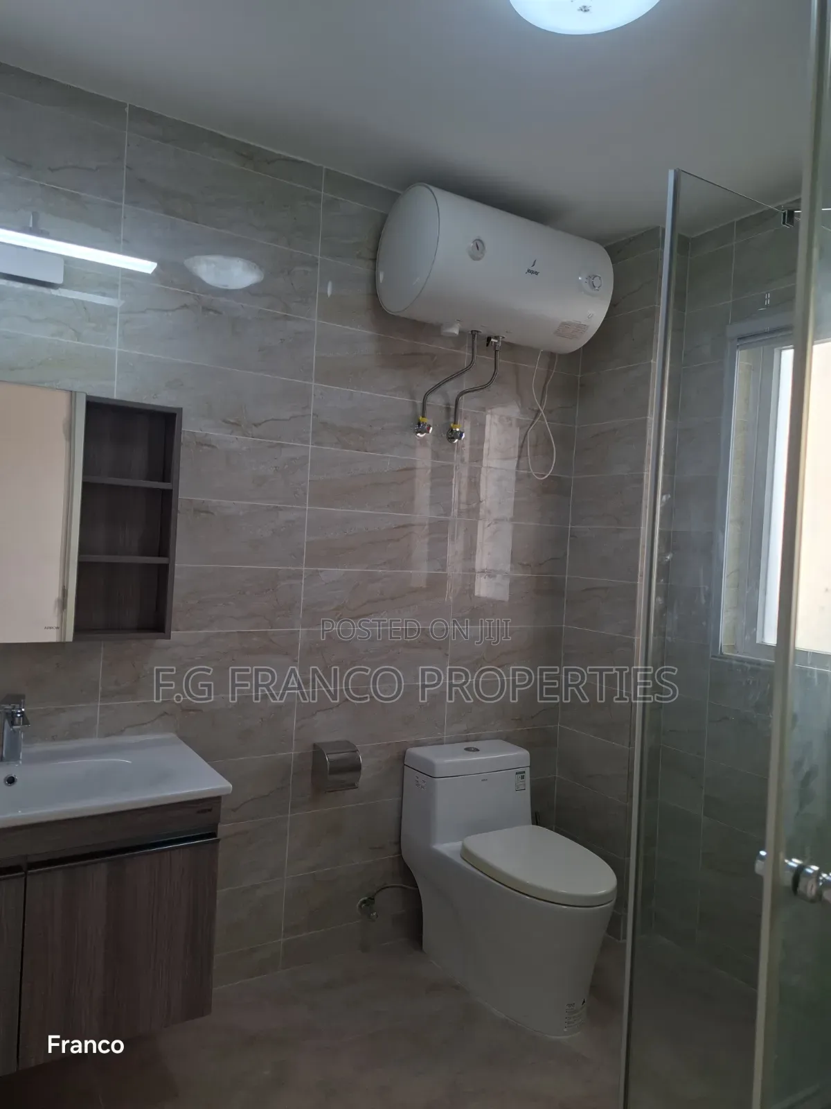 4bdrm House in Kg Franco Properties, Sakumono for sale