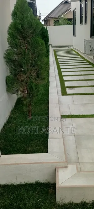 Gardener and Landscaper