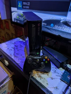 Microsoft Xbox360e 20 Games Loaded