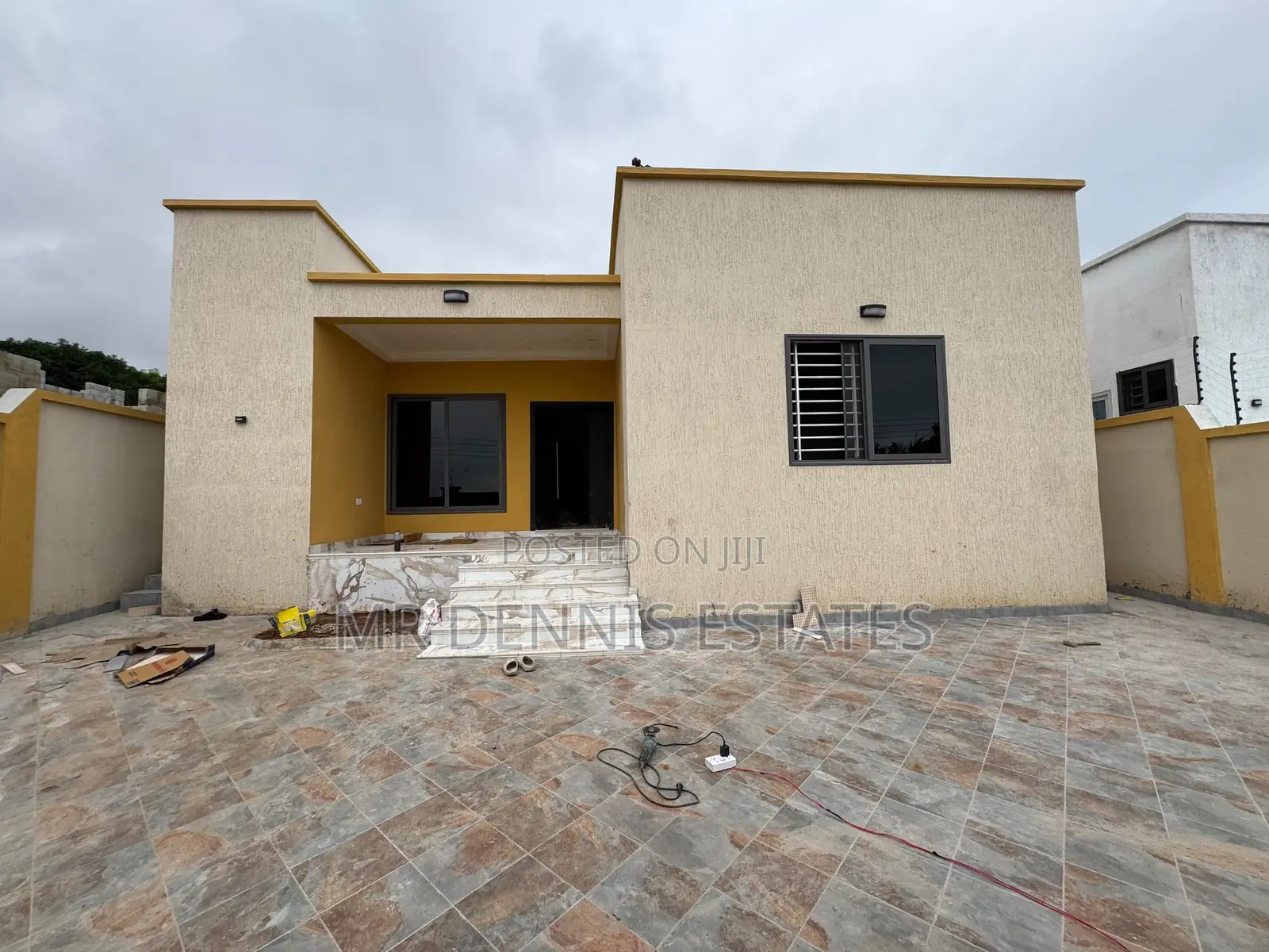 3bdrm House in Kokrobite, Weija for sale