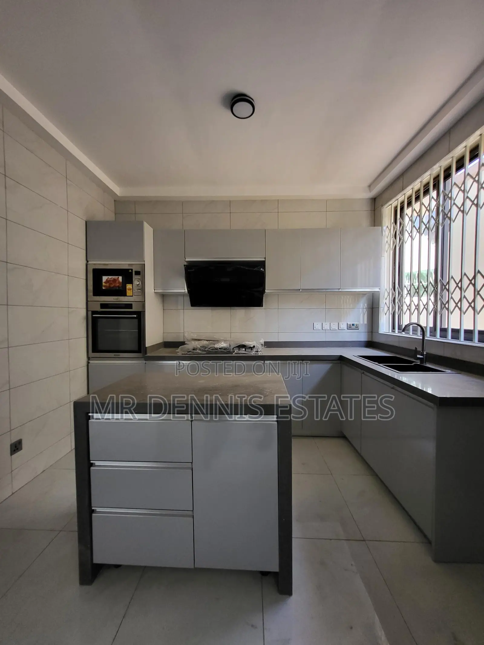 3bdrm House in Oyarifa Before Aburi for sale