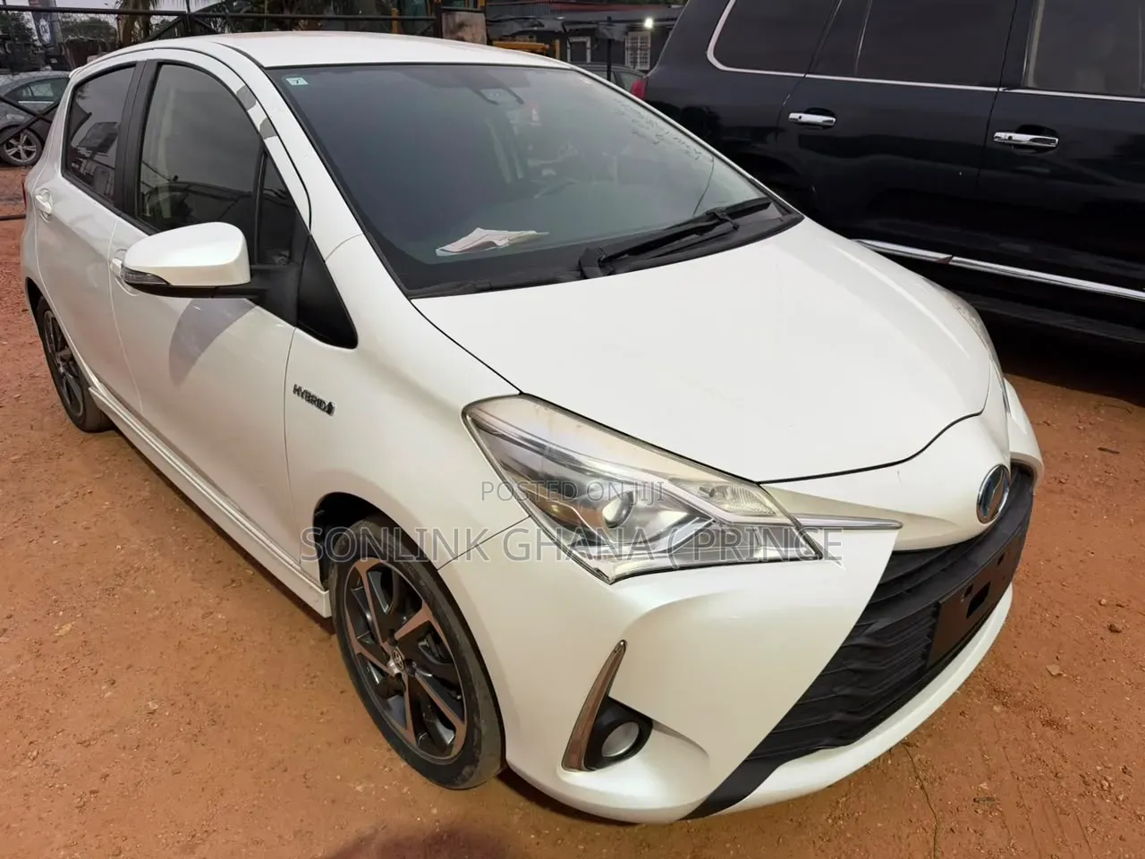 Toyota Yaris 2017 White