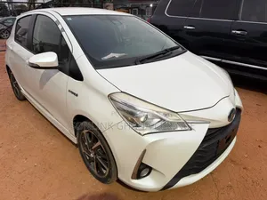 Toyota Yaris 2017 White