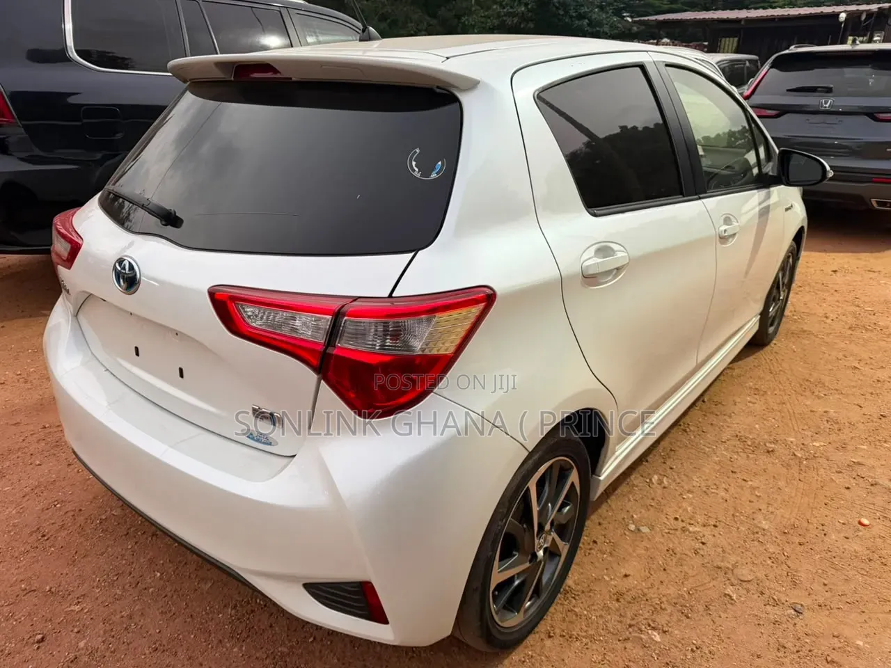 Toyota Yaris 2017 White