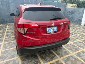 Honda HR-V EX-L w/Navigation AWD 2017 Red