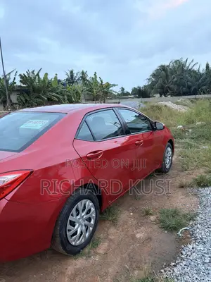 Toyota Corolla Le 2019 Red Home Used