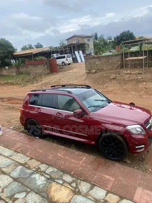 Mercedes-Benz GLK-Class 2010 Red