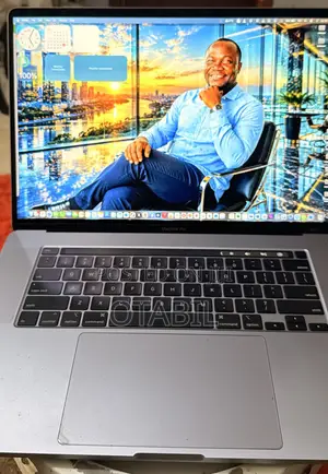 Laptop Apple MacBook Pro 2019 16GB Intel Core i7 SSD 512GB
