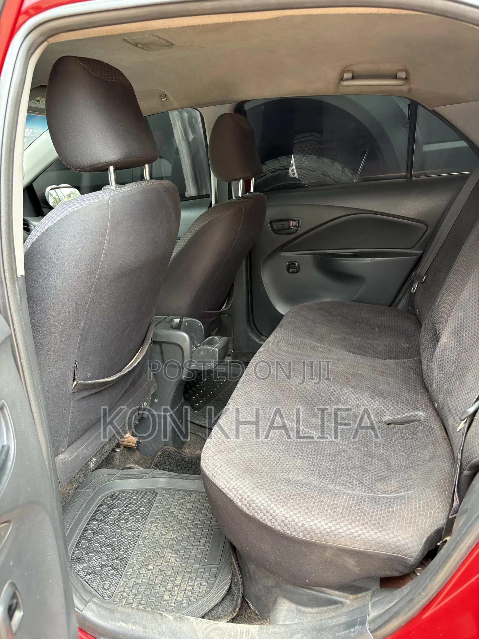 Toyota Yaris 2010 Red