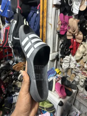 Original Addidas Slides