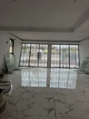 5bdrm House in Green, East Legon for sale