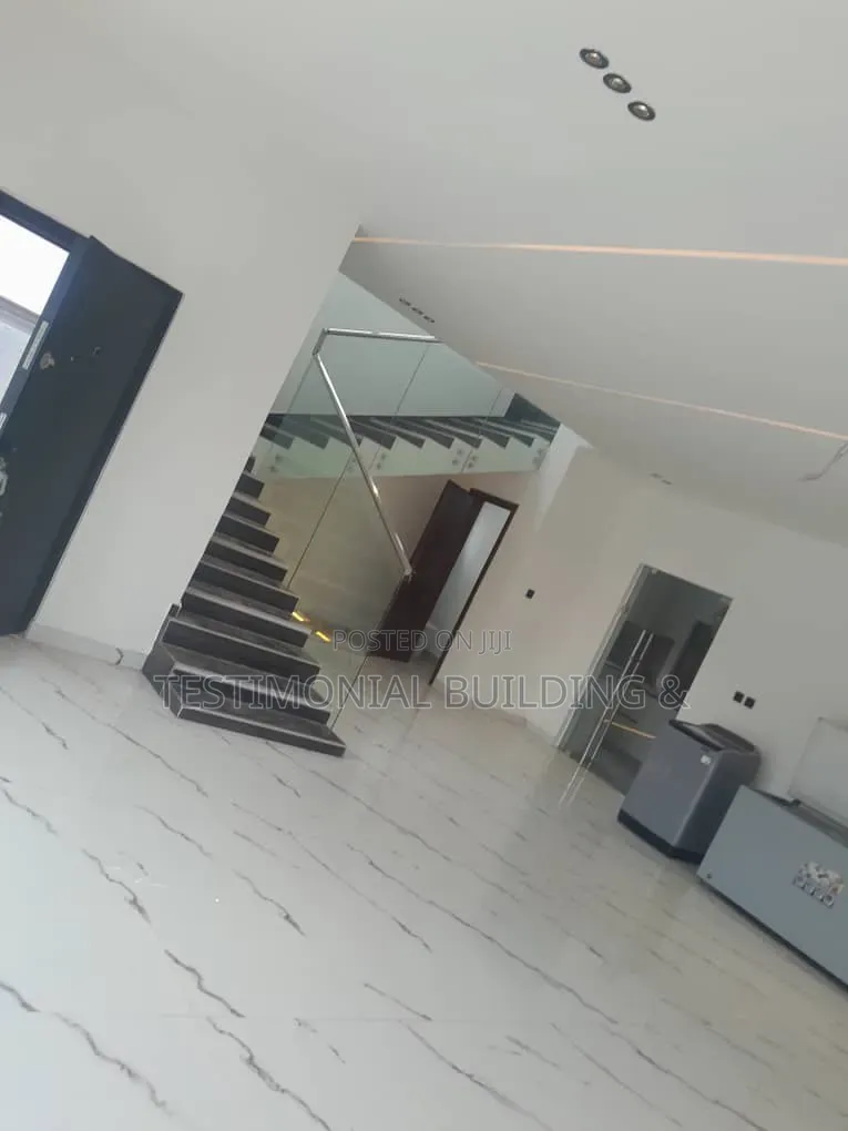 4bdrm House in Testimonial Building, Ghana Flag for sale