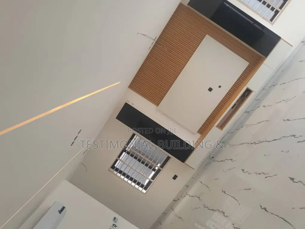 4bdrm House in Testimonial Building, Ghana Flag for sale