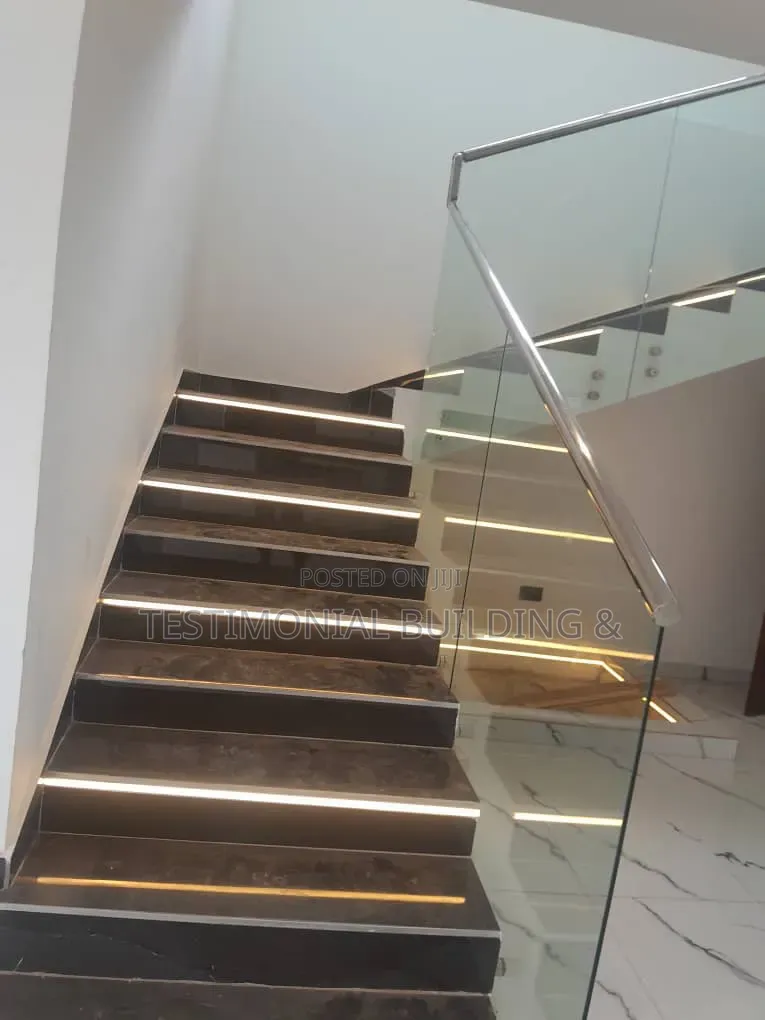 4bdrm House in Testimonial Building, Ghana Flag for sale