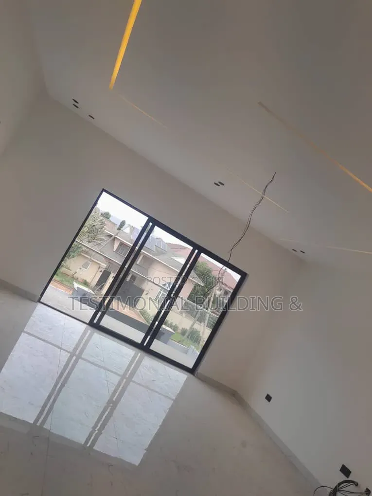 4bdrm House in Testimonial Building, Ghana Flag for sale