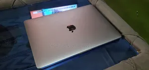 Laptop Apple MacBook Pro 2017 8GB Intel Core i5 SSD 128GB