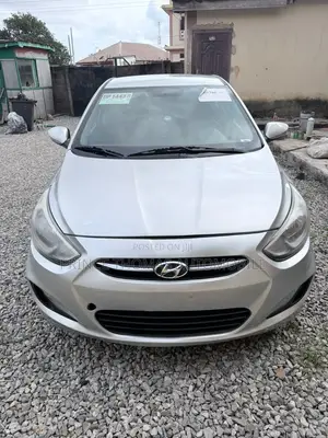 Hyundai Accent 2015 Silver