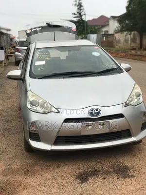 Toyota Aqua 2014 Silver