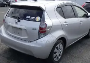 Toyota Aqua 2014 Silver